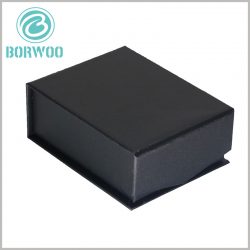 black-small-square-gift-boxes-for-necklaces