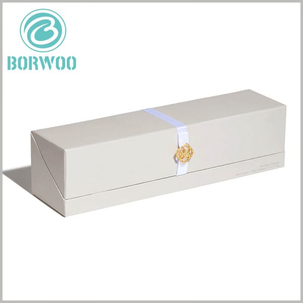 cardboard candle boxes packaging wholesale. The use of decorative printing and craftsmanship on customized packaging is very helpful to improve the aesthetics of the packaging.