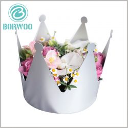 paper-crown-packaging-for-flowers