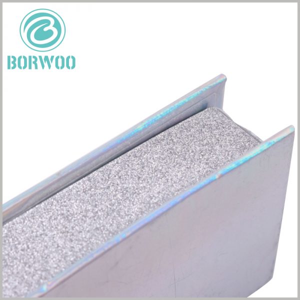 silver glitter eyelash box packaging wholesale. As one of the main raw materials for false eyelash packaging, silver powder paper adds to the visual sense of the packaging.