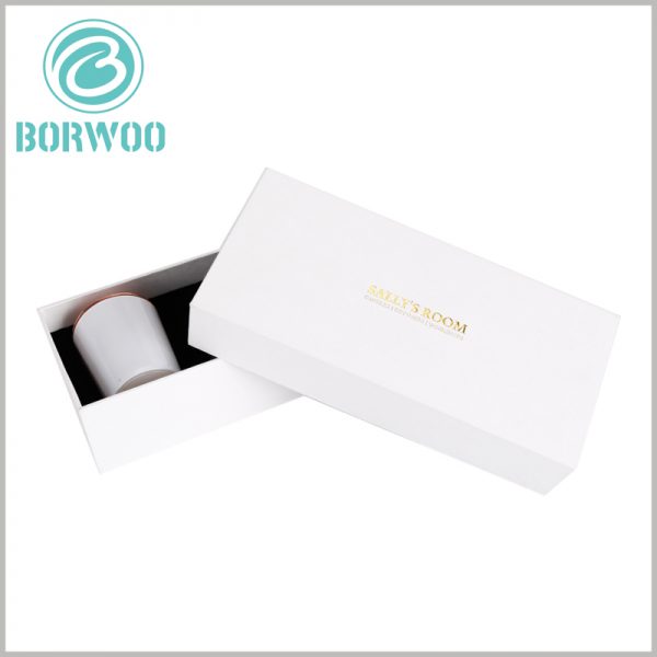 white cardboard candle box packaging with logo. Custom cardboard boxes with lids, bronzing printed brand name on the top of the paper lid, is conducive to brand building.