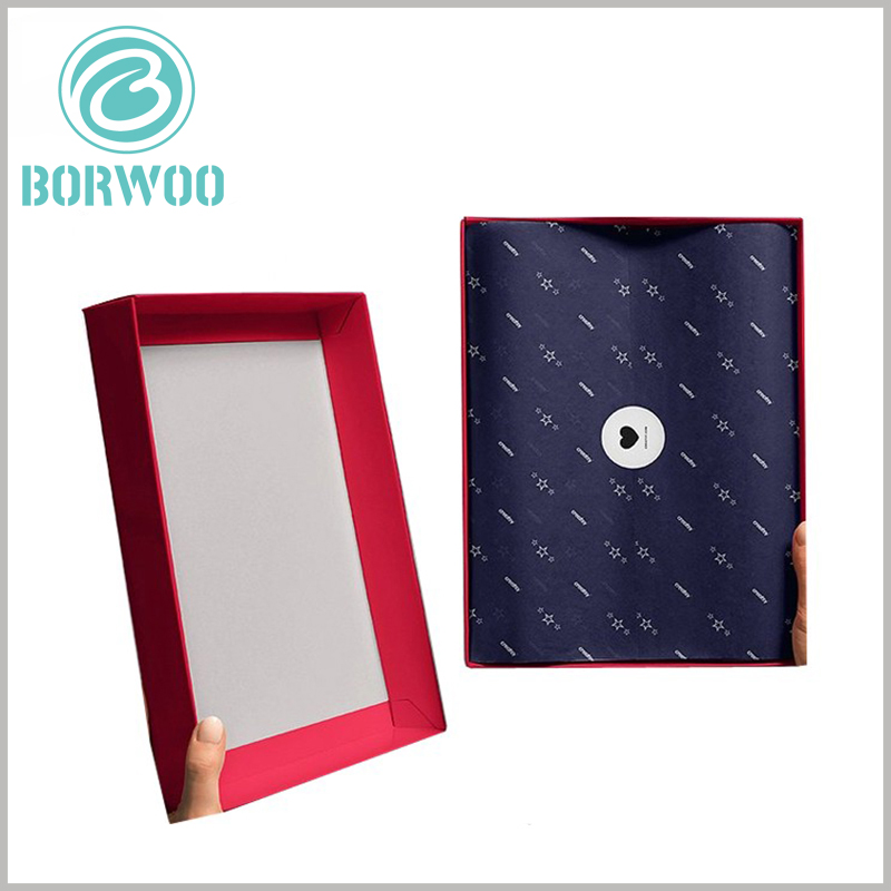 high-heeled shoes packaging box with logo. The customized large packaging boxes use red as the background, which is closely related to product characteristics and brand positioning.