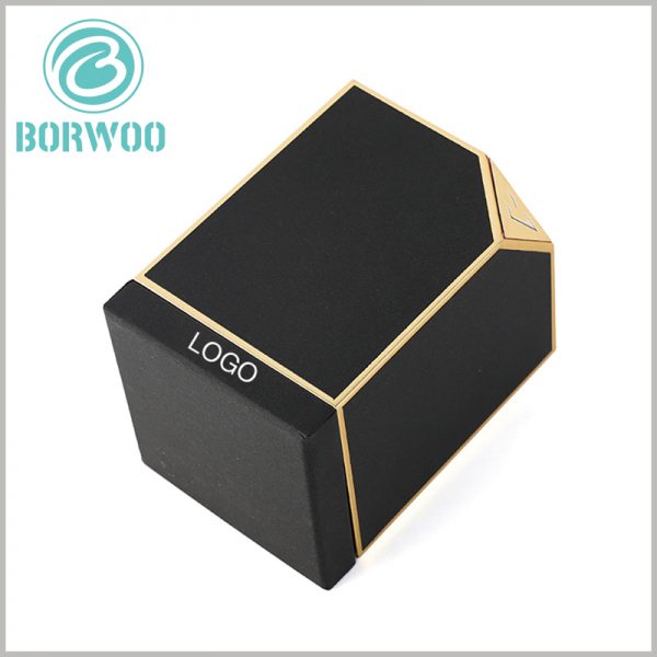 small perfume gift boxes with bronzing printed. The side edges of the black cardboard perfume packaging boxes use gold cardboard as decoration, and the packaging has a good visual experience.